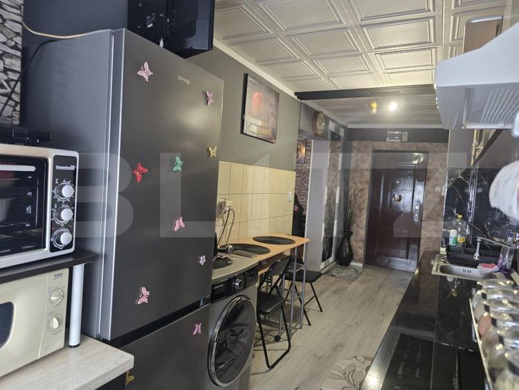 Apartament de vanzare, cu 3 camere, 81.,6 mp, zona Closca
