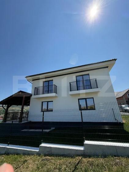 Casa Chinteni, individuala, cu demisol 500 mp teren