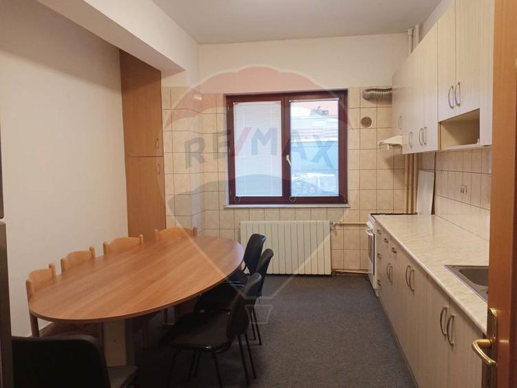 Apartament / Birou, 4 camere, Floreasca - Dorobanti, 163 mp + curte