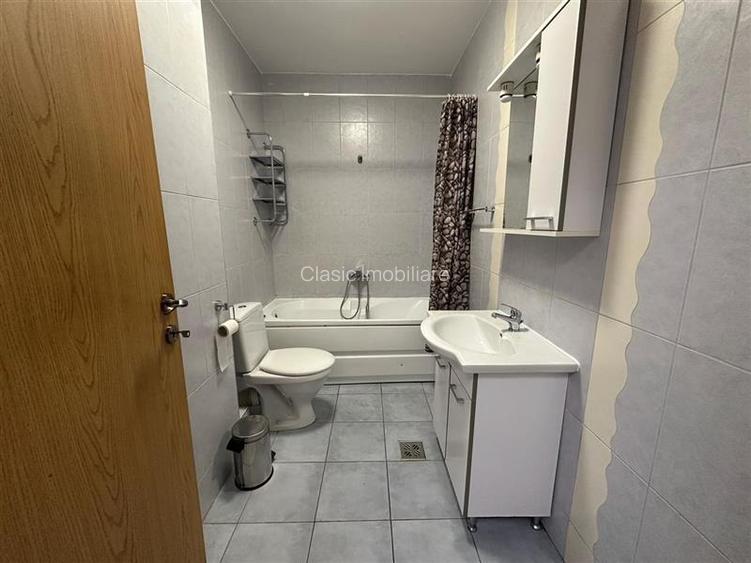 Inchiriere apartament 3 camere modern bloc nou zona Centrala- strada Horea - 7