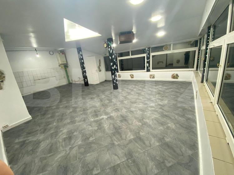 Spațiu comercial de vânzare, 2 incaperi, 70 mp, Bistrita