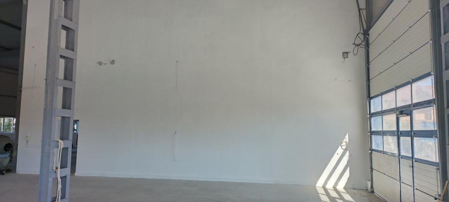 Ofertă închiriere hală/atelier auto cu birouri în Vânători, Galați