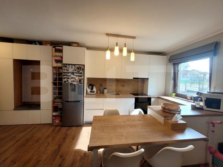 Apartament cu 3 camere, mobilat si utilat, parcare, zona Europa