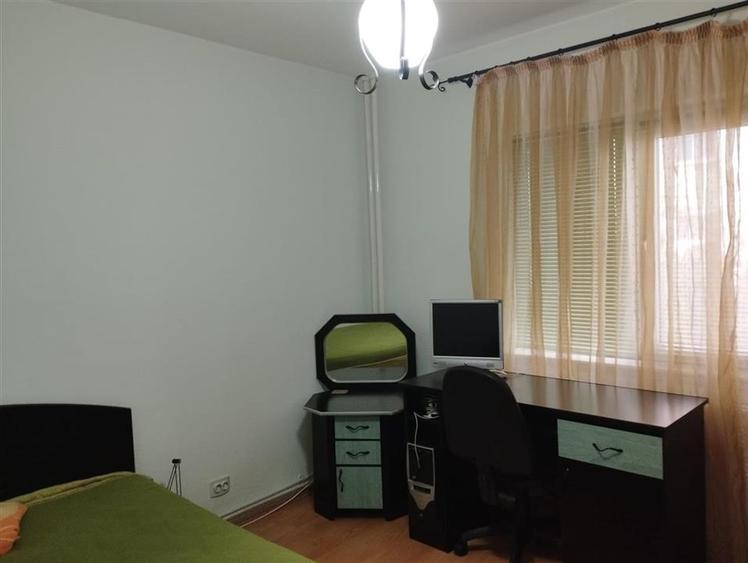 3 camere decomandate Arena Mall