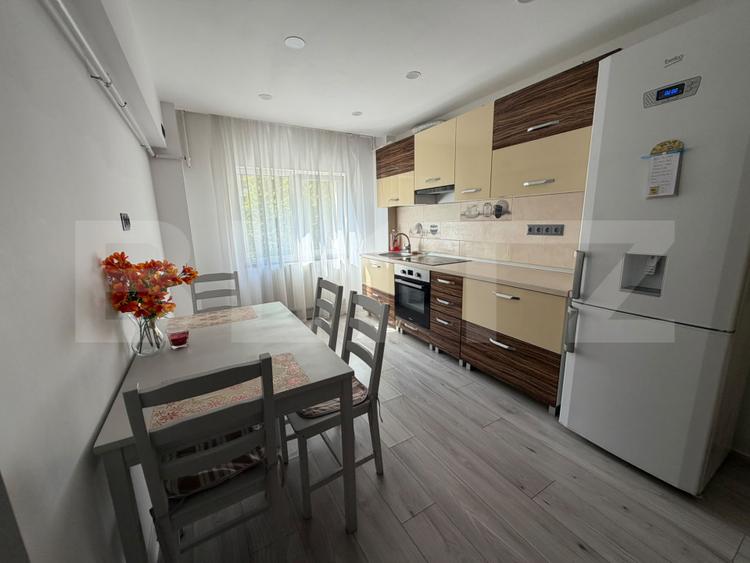 Apartament de închiriat, 60 mp, zona Centrala
