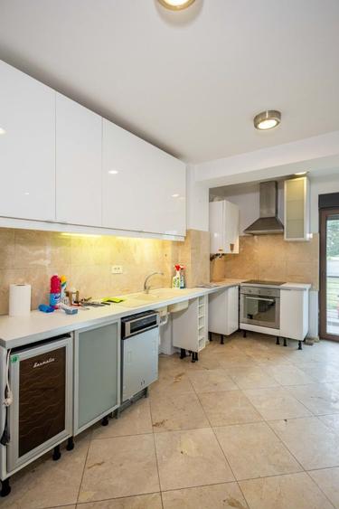 Apartament 4 camere | 206 mp | Zona Sisești | Terasă și balcon