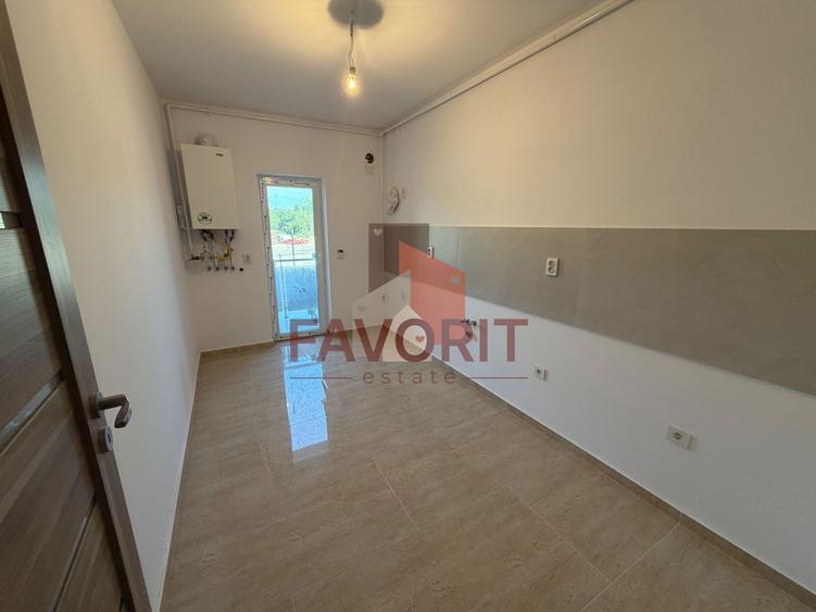 Disponibil imediat. Decomandat. Spatios