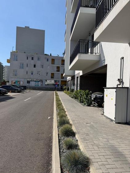Apartament 2 camere, decomandat, et.1/4, nou, cart.Tractorul, Ioan Popasu