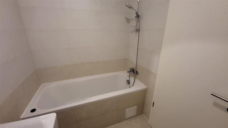 Inchiriem Apartament 2 Camere, Mobilat, Studio, Tractorul