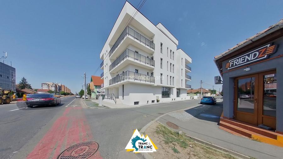 Spațiu comercial nou, de 200 mp, la prima inchiriere, pe Calea Radnei - 3