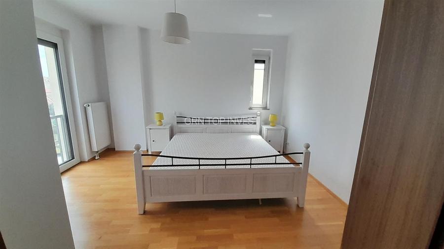 Apertament 3 camere 2 bai boxa parcare zona Strand - 2