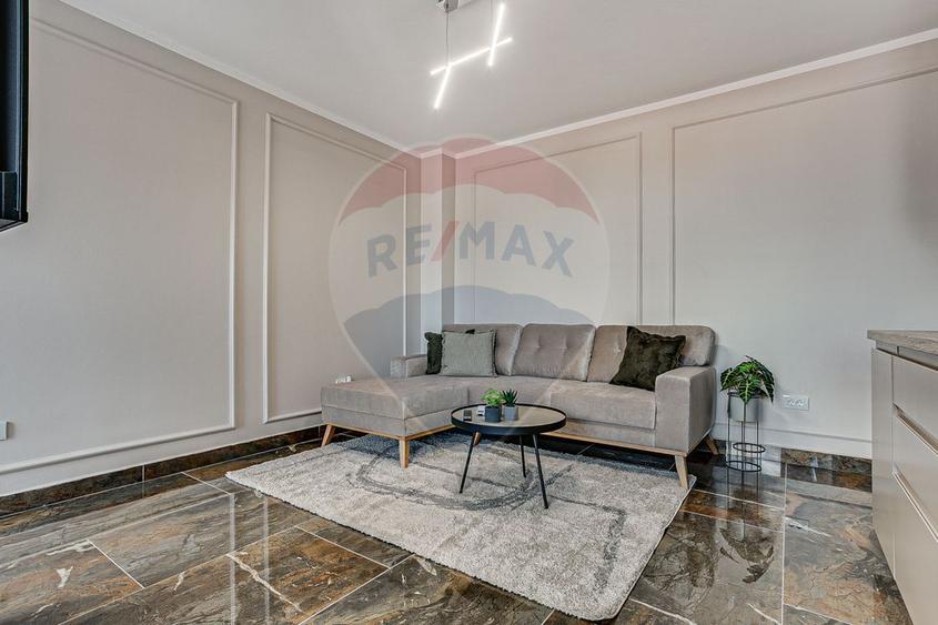 Apartament modern cu 3 camere de închiriat, bloc nou, Complex Cozia