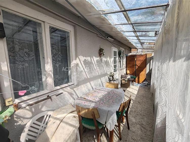 Bocsa Montana, Casa cu pridvor generos, ideala pentru familie extinsa. - 32
