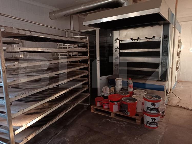 Cladire comerciala , Brutarie , utilaje incluse , teren 3321 mp