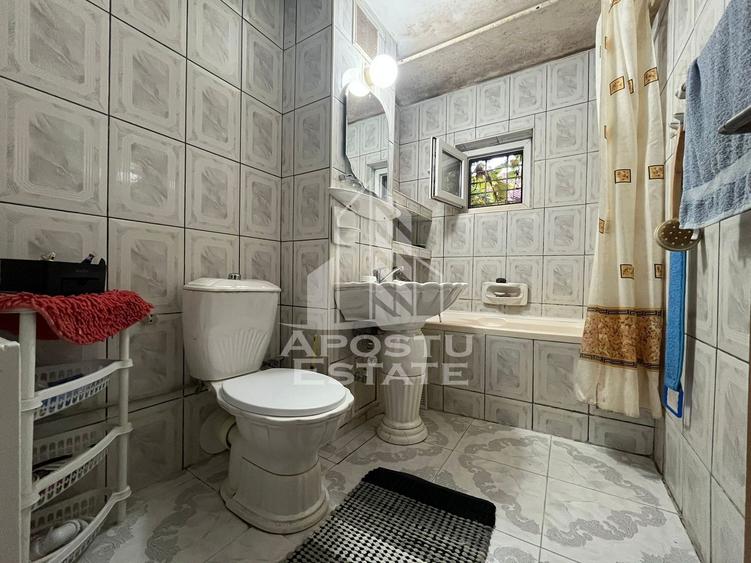Apartament cu 3 camere, 2 bai, 2 balcoane, zona Vladeasa