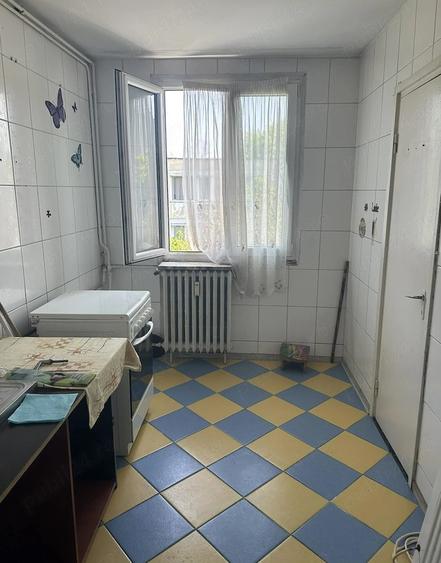 Apartament 3 Camere,zona Giurgiului, semidecomandat, zona linistita