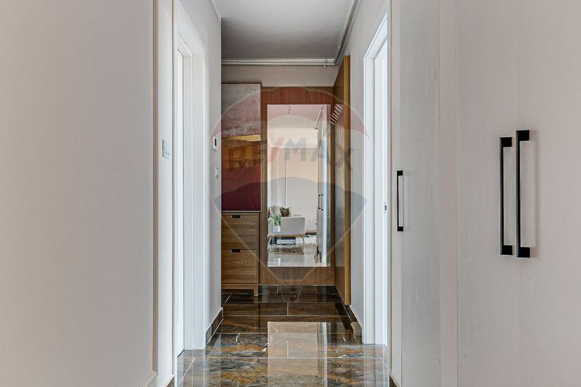 Apartament modern cu 3 camere de închiriat, bloc nou, Complex Cozia