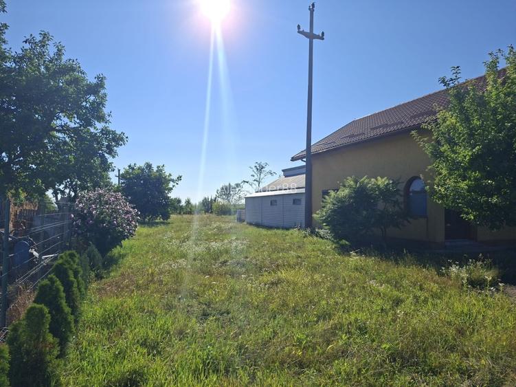 Vind Casa cu etaj  in Satul Faurei din Comuna Faurei Jud. Neamt Unic Proprietar  - 2