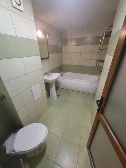 Garsoniera, decomandata, 44 mp, centrala proprie, metrou aproape, Drumul Taberei