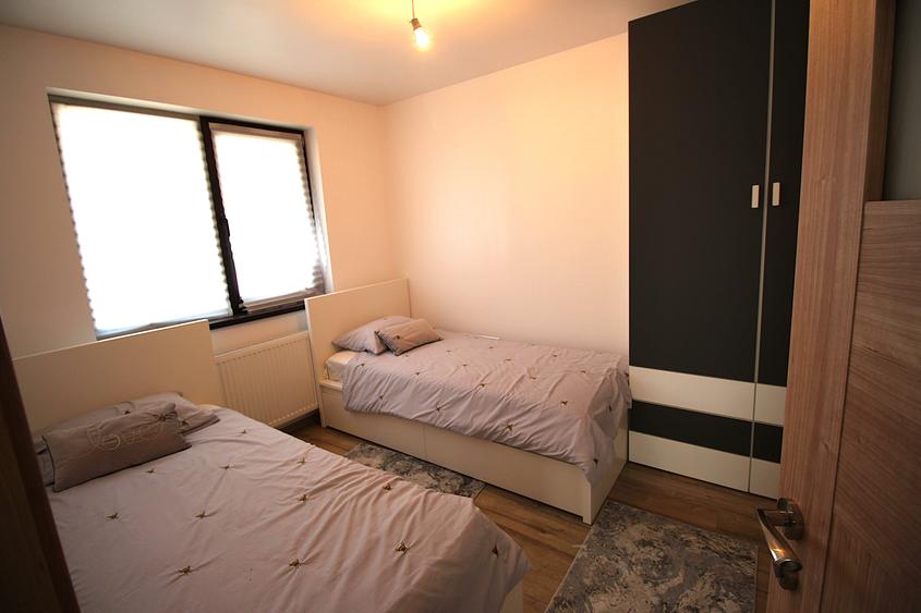 Complex privat - Apartament spatios si luminos  + curte