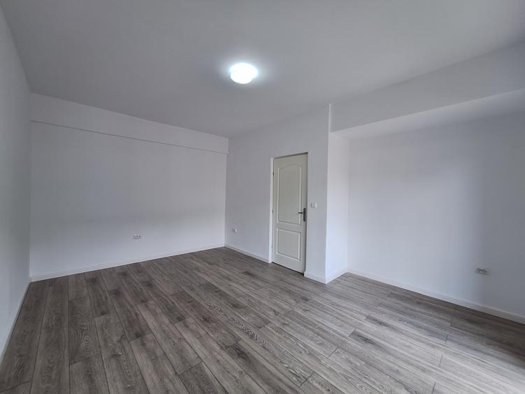 Apartament cu o camera, balcon, zona Florilor