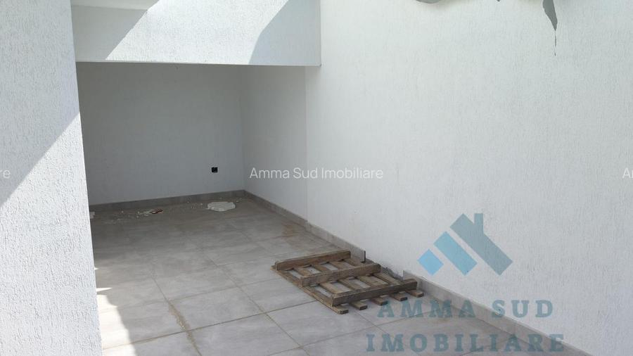 Penthouse 4 camere - 186.8 mp total utili - Metrou Berceni la 500 m - 31