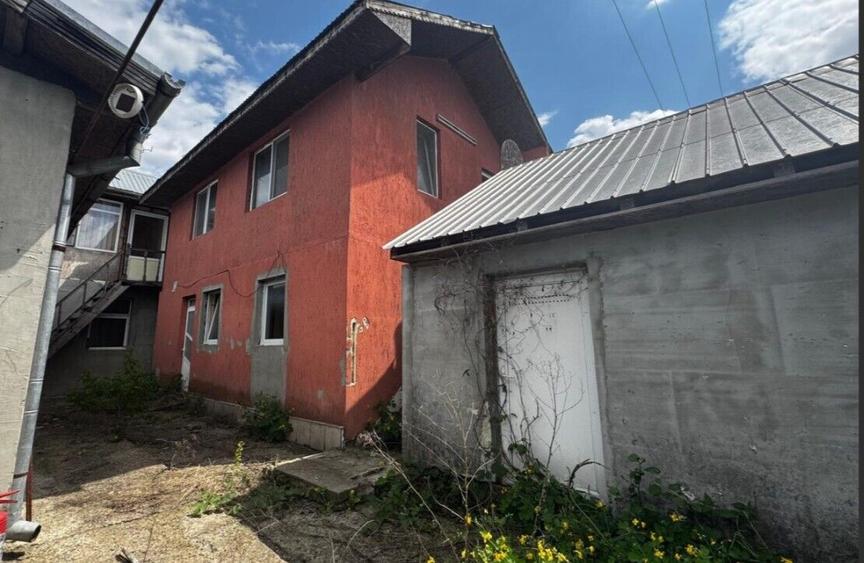 De vanzare Spatiu comercial+teren - Hales Tisau - Buzau