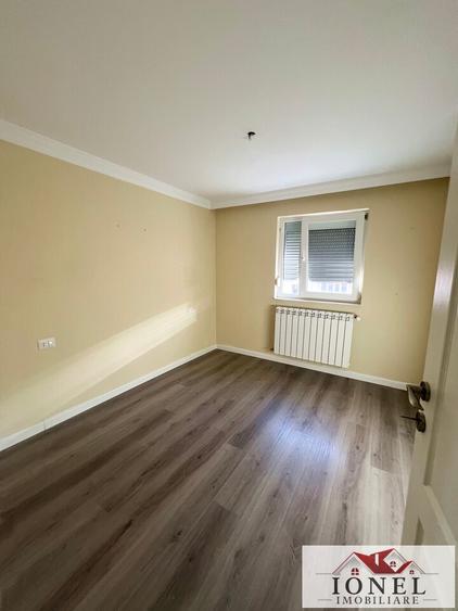 Apartament trei camere de vanzare in Alba Iulia