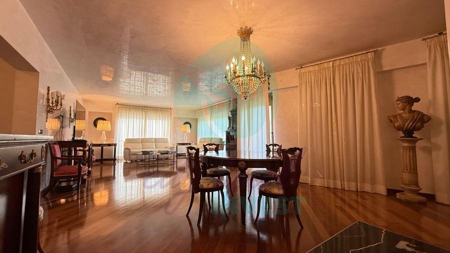 4 camere de lux în Primăverii cu terasă și 2 parcări