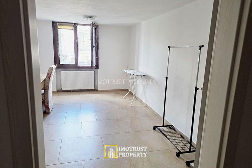 Apartament 5 camere cu supantă, ultracentral, Arad