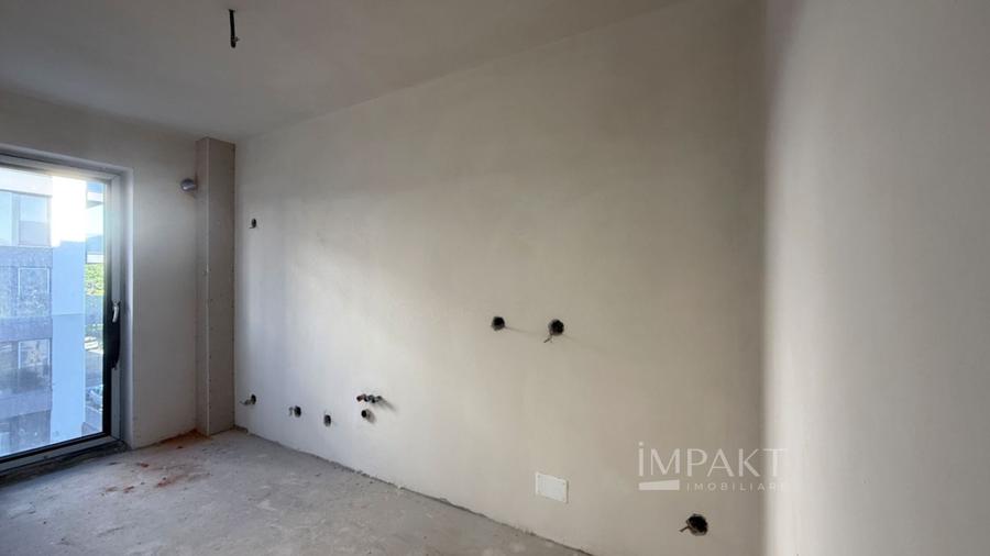 Apartament spatios cu 2 camere semidecomandat zona Iulius Mall