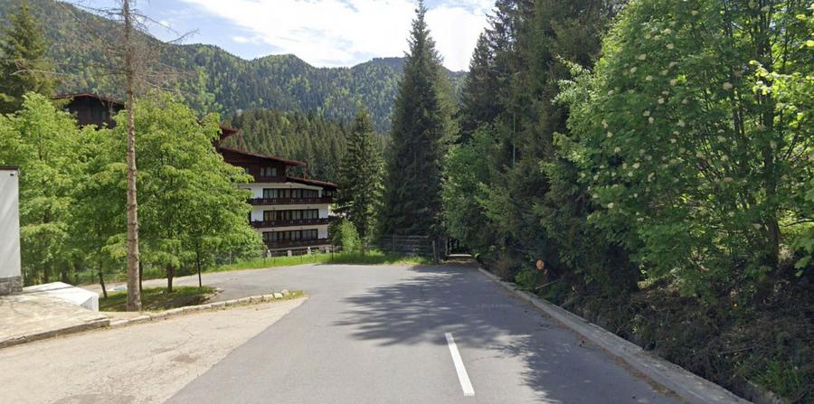 Lot de teren pentru hotel sau ansamblu de vacanta