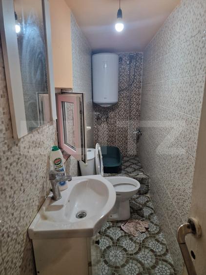 Casa locuibila 74 mp ,cu gradina de 1000mp, Cara