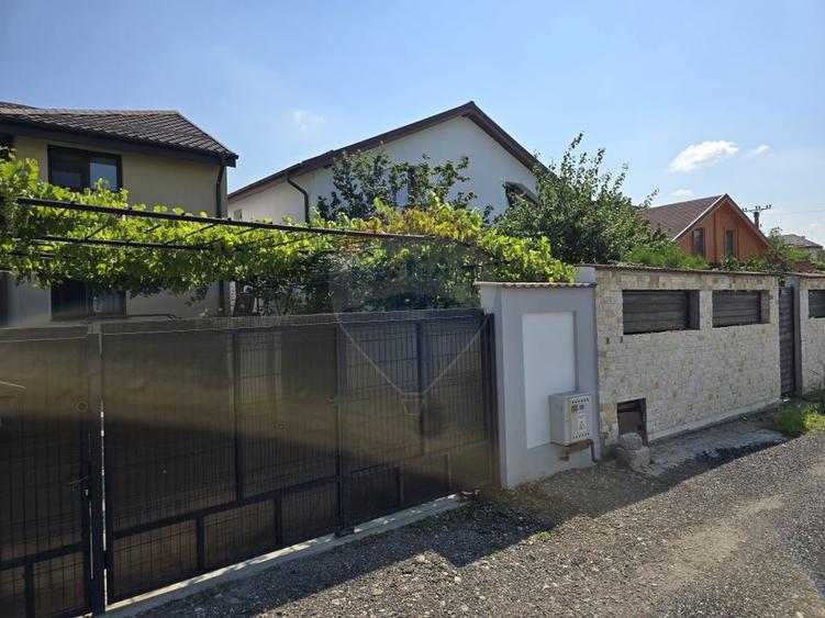 Casă Parter+Etaj, cu 7 camere | Bragadiru | toate utilitatile