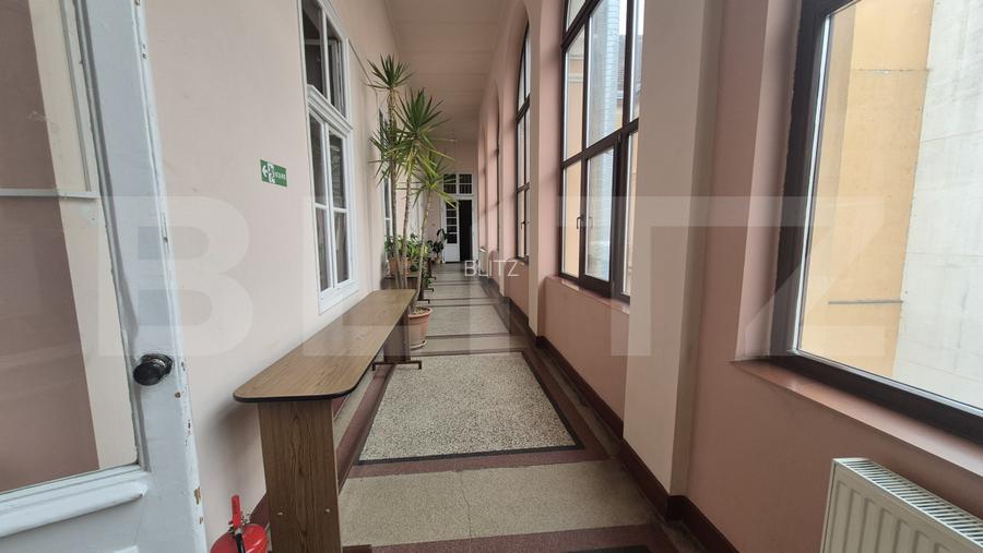 Birou de inchriat, 255 mp, zona Ultracentrala, cladire autorizata PSI - 9
