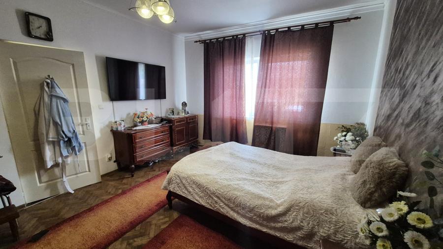 Casa 4 dormitoare, 220 mp, teren 500 mp, zona Titulescu