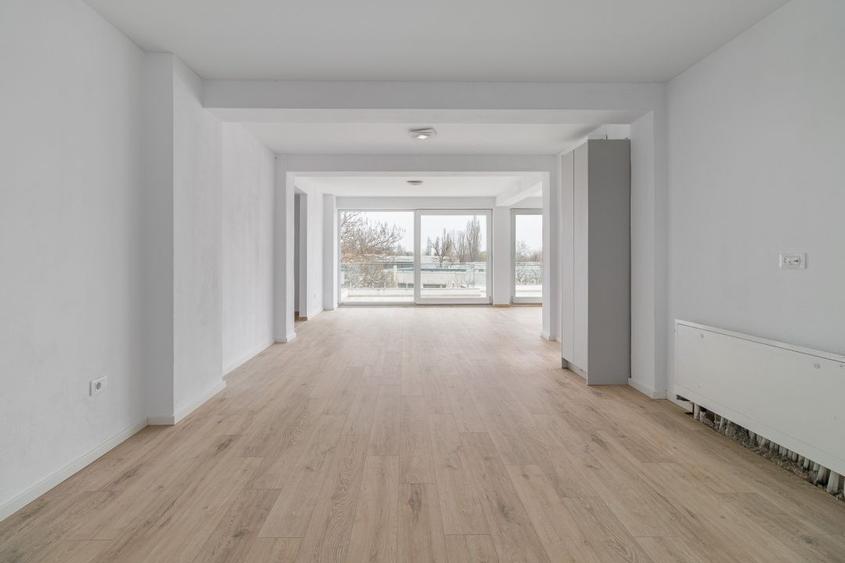 Penthouse 5 camere Green City