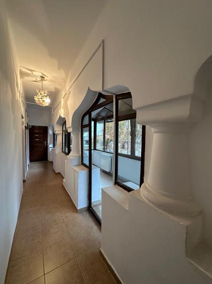 2/3 camere doar pentru birou/firma et 1 vila, zona Kiseleff-Arcul de Triumf