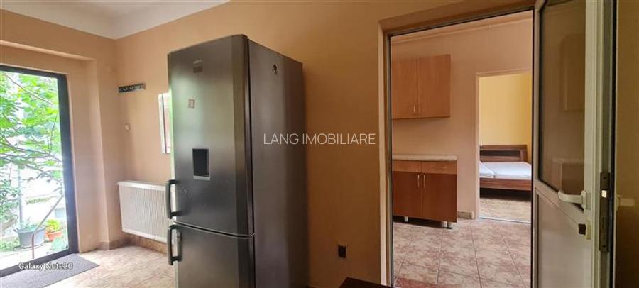 APARTAMENT  DOUA CAMERE CENTRAL - 2