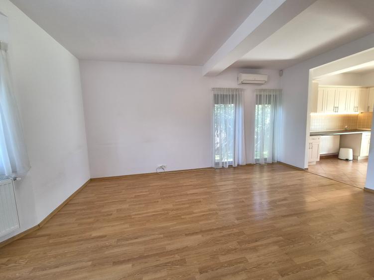 Inchiriere Vila individuala 4 Camere cu Gradina si Garaj