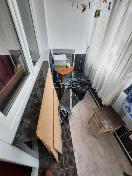 Apartament cu 2 camere, etajul 1/4, zona Podu Ros - 7