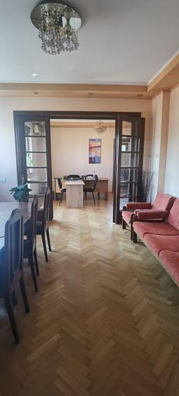 Cașin, Apartament 5 camere, renovat recent, birouri