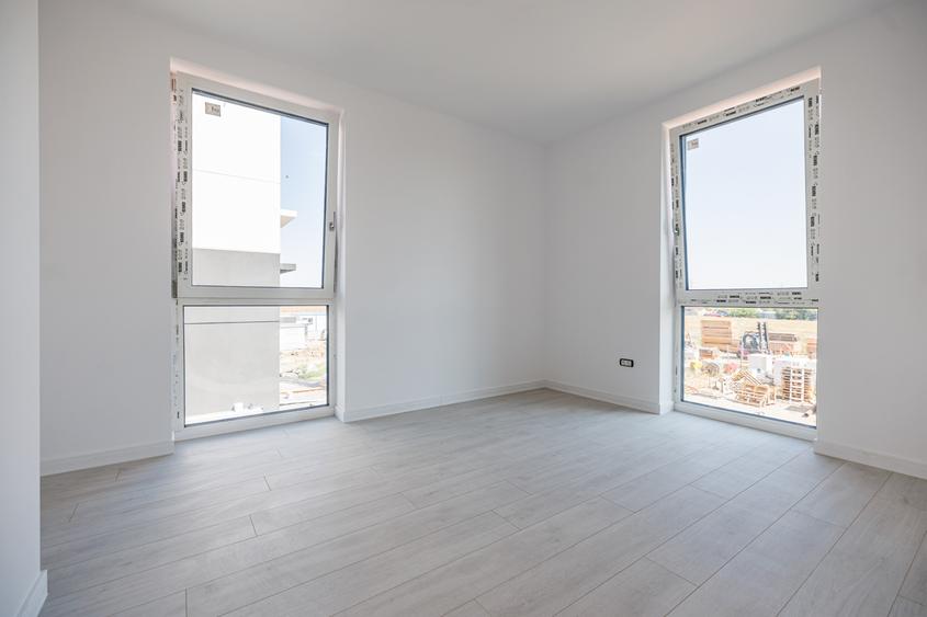 Apartament 3 camere, 2 bai, terasa 14 mp, ansamblu nou | Comision 0