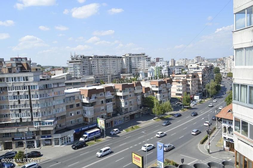 Centru - Apartament 4 camere - 103 mp, 3 balcoane, loc de parcare! - 10
