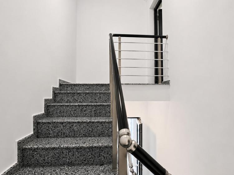 De inchiriat apartament 3 camere, complet mobilat si utilat zona Narcisa - Bacau