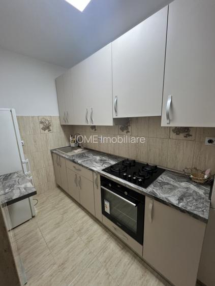 Garsoniera modernă, Centru - 3