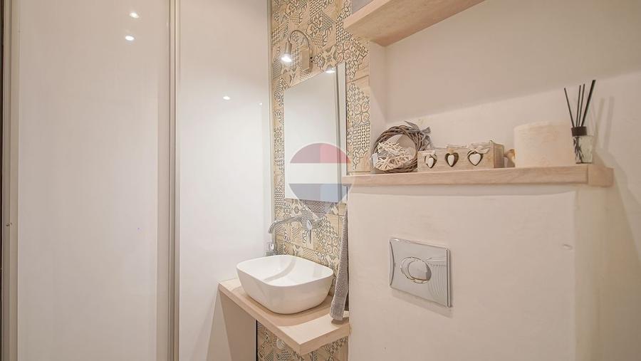 Comision 0 %! Apartament cu 4 camere de vânzare în Centrul Civic