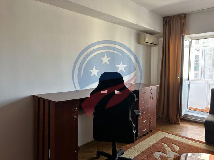 Apartament 3 camere decomandat, 72 mp, etaj 5/7, Universitate – 3 AC, centrală,