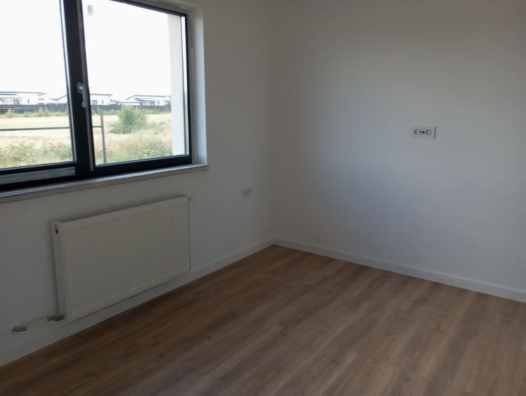 Casa individuala, la cheie, sat Dumbraveni, comuna Balotesti, str. Lahovari 90G