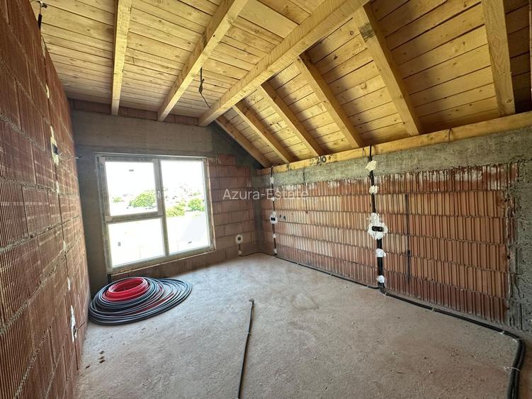 Casă tip duplex curte 350 mp 120 mp utili terasa 22 mp Sura Mare - 11